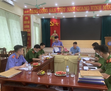 Viện KSND huyện Quốc Oai trực tiếp kiểm sát việc tiếp nhận, giải quyết nguồn...